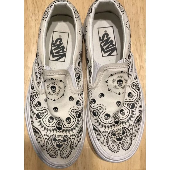 HTF Vans Classic Slip-On Youth Men Sz 4 / Women 5.5 SKULL Bandana Ivory ￼EUC - Picture 1 of 6